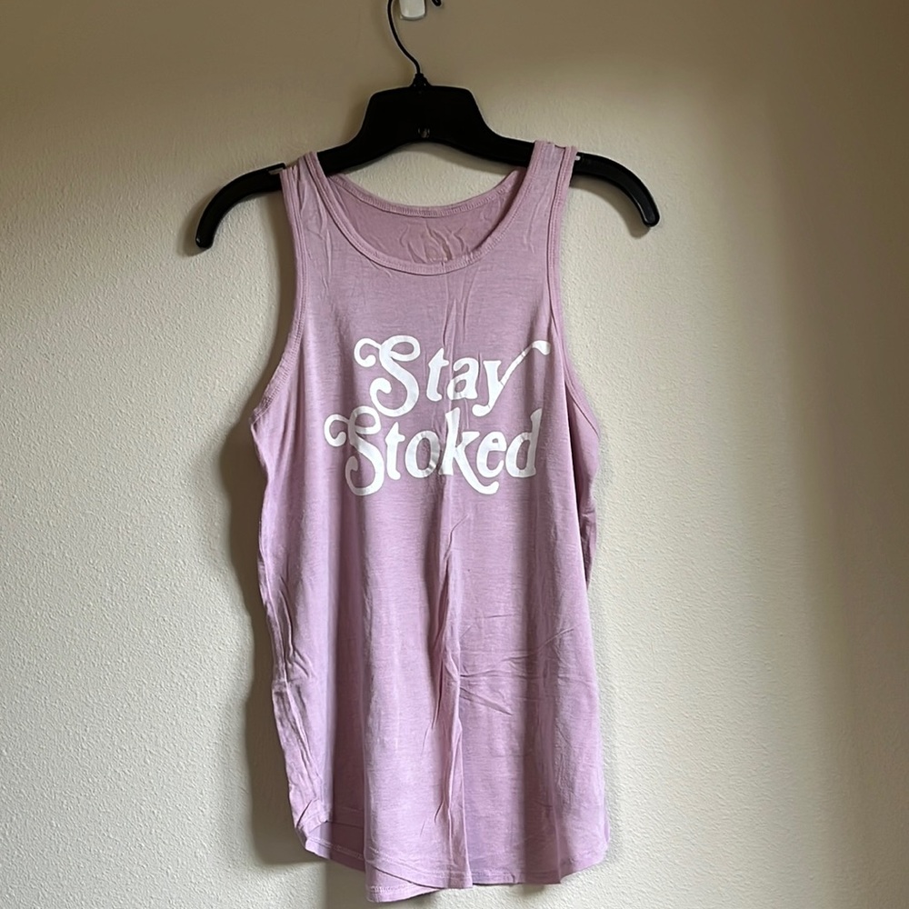 Women’s pink tank